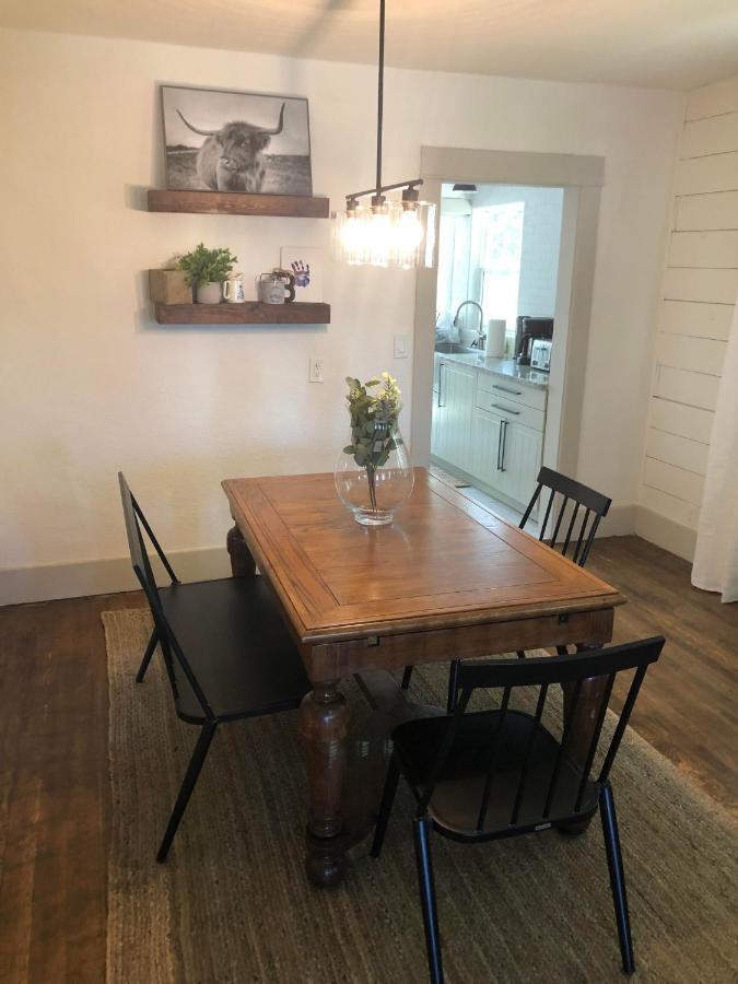 Downtown Williams, Walk Everywhere, Remodeled Bagian luar foto