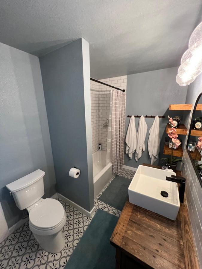 Downtown Williams, Walk Everywhere, Remodeled Bagian luar foto