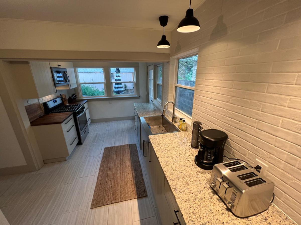 Downtown Williams, Walk Everywhere, Remodeled Bagian luar foto
