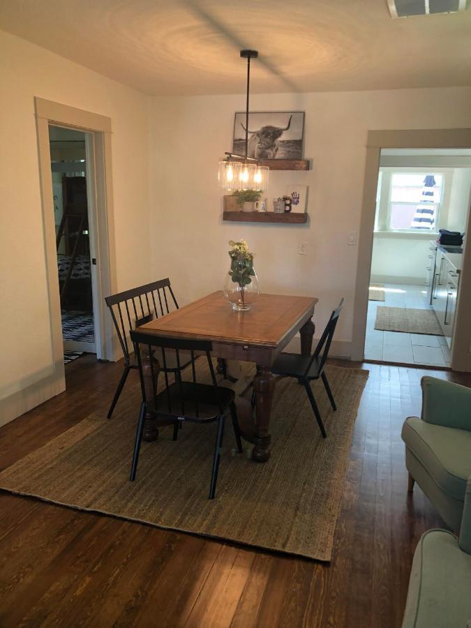 Downtown Williams, Walk Everywhere, Remodeled Bagian luar foto