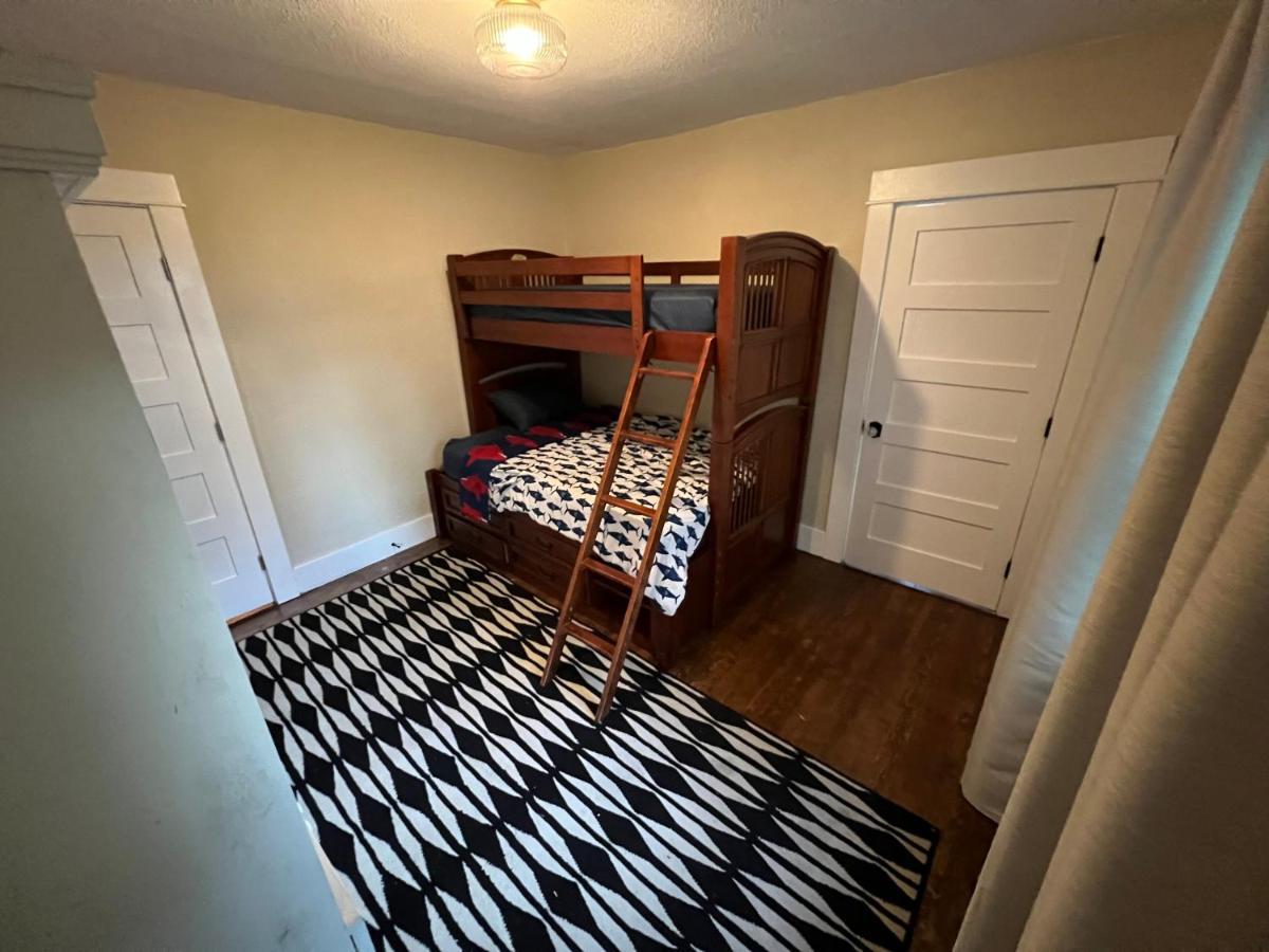 Downtown Williams, Walk Everywhere, Remodeled Bagian luar foto